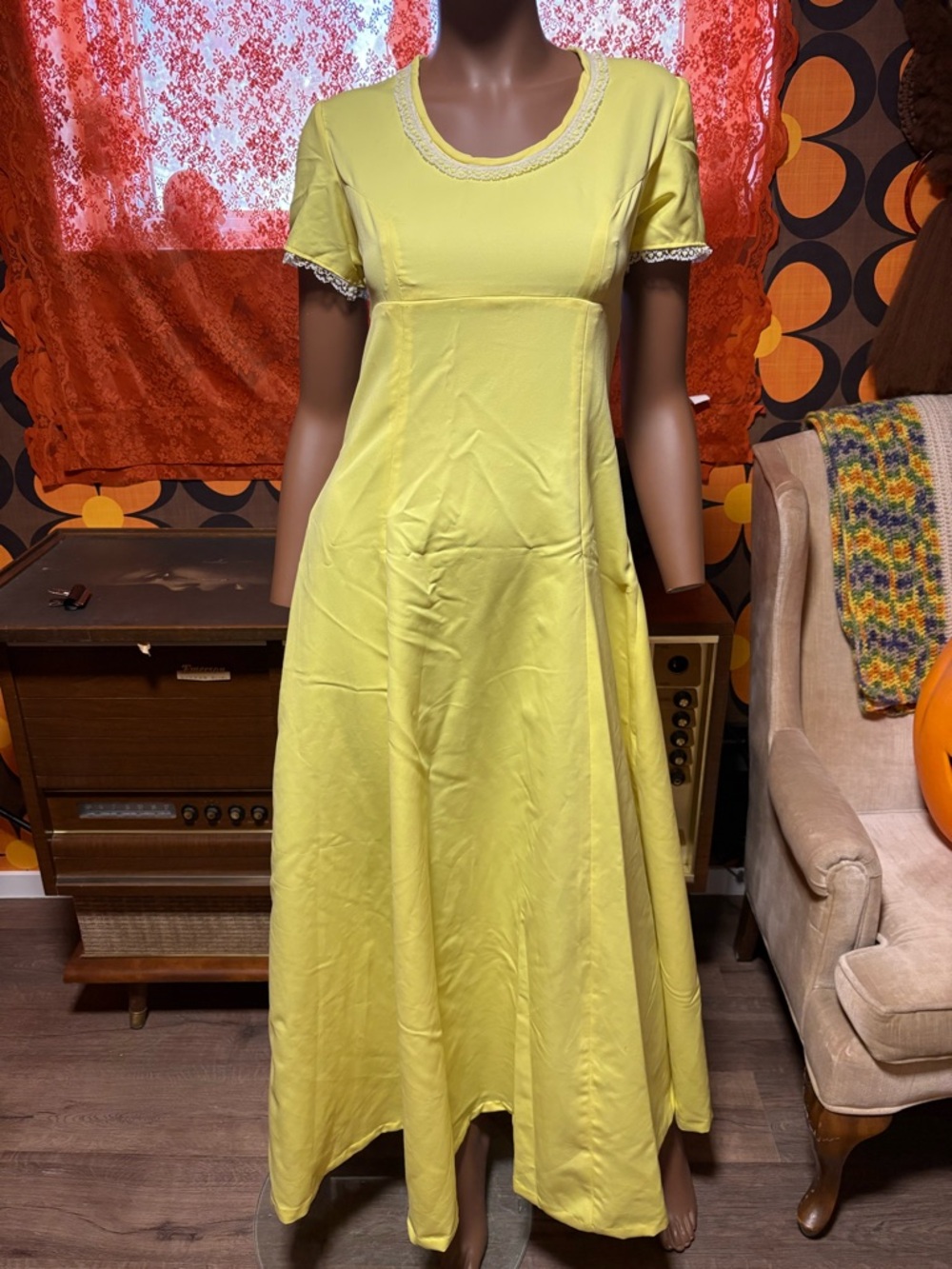 Vintage 1970s Yellow Maxi Dress With White Lace Detailing
